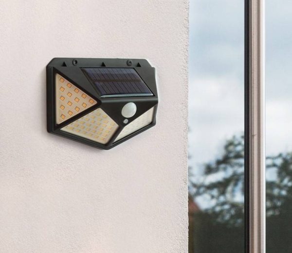 Mozgásérzékelős, 100 LED-es napelemes kültéri lámpa (CL-100)  (BBL)