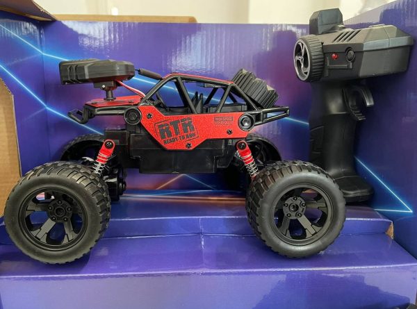4 kerekes OFF-ROAD kamerás kaszkadőrautó - képeket és videót is rögzít! -2,4 GH (BBJ)