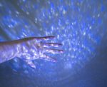 GALAXIS projector - csillagos ég party lámpa távirányító+hangszóró BLUETOOTH (BBJ) (BBV)