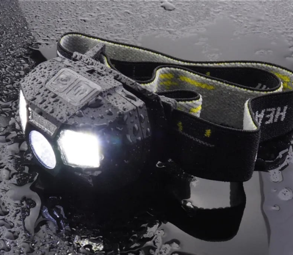 COB LED 2×40 lumenes mozgásérzékelővel és vörös fényjelzéssel ellátott fejlámpa (BBV)