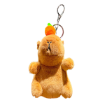 Capybara plüss kulcstartó sárgarépával– 12 cm-es aranyos állatfigura táskadísz és kulcstartó egyben (BBJ)