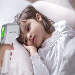 Digitális, érintés mentes infravörös hő-, és lázmérő - LCD kijelzővel, háttérvilágítással (BBV)
