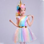 Farsangi unikornis jelmez kislányoknak szivárványszínű ruhával, fejdísszel és szárnyakkal - L méret - 130 cm magasságra (BBJ)
