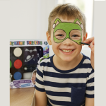 Gyerek kreatív arcfestő készlet – 6 élénk szín + sablonok a tökéletes játékhoz - választható fiús vagy lányos mintával J-4012 (BBJ)