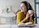 P47 Bluetooth-os akkus fejhallgató headset MP3 lejátszó - fekete (BBV)