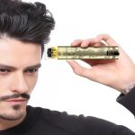 VGR-V076 LED kijelzős gravírozott hajnyíró titánium pengével és cserélhető fejekkel (BBV)