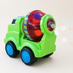 Betonkeverő alakú buborékfújó gép gyerekeknek - vidám színű, zenélő játék (BBMJ)