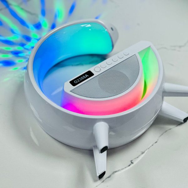 G2388A multifunkciós szórakoztató állomás - Bluetooth hangszóró, vezeték nélküli töltő, RGB LED party fény és éjszakai lámpa (BBV)