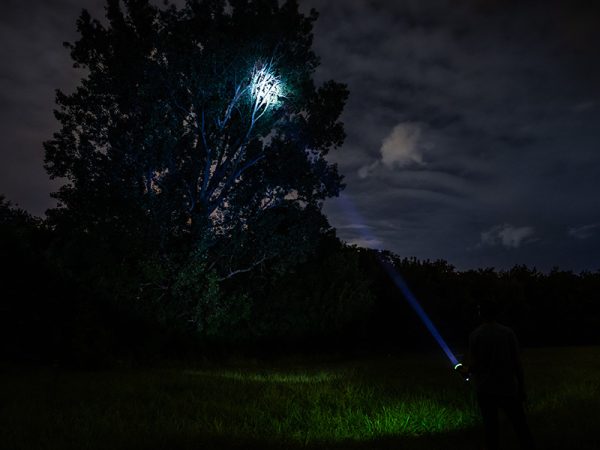 856 multifunkciós LED kézilámpa brutál fényerővel, 3 világítási móddal és IP44 vízálló vázzal - 500 méter hatótáv, power bank funkció (BBV)