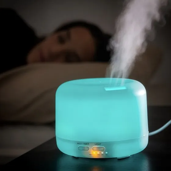 Aroma Mágus - LED aromaterápiás párologtató/diffúzor távirányítóval 300ML (BBD)
