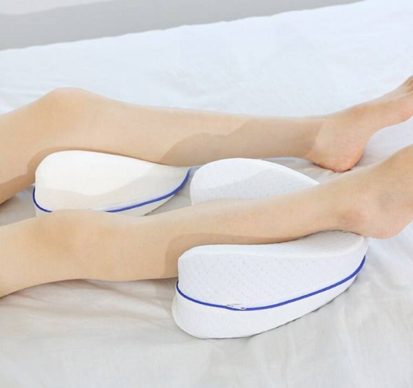 Ergonomikus, memóriahabos lábpárna, a kényelmes alvásért / térd- és lábtámasztó ortopéd párna (BBV)