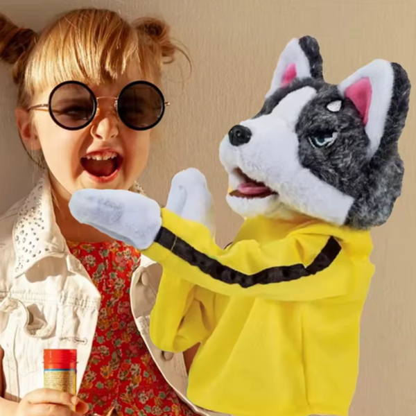 Interaktív kung fu husky plüss kesztyűbáb – hangot adó bokszoló kutya kézi báb gyerekjátéknak (BBJ)