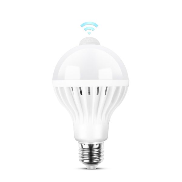 Mozgásérzékelős 9 W-os LED izzó E 27 foglalatban (BBL)