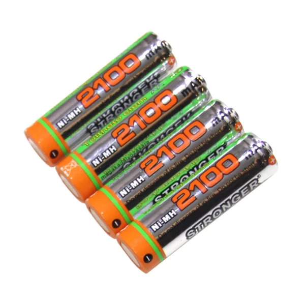 Univerzális elemtöltő + 4 db tölthető 2100mAh ceruza akku (AA/AAA elemekhez) (BBL)