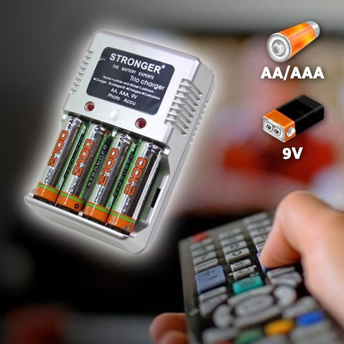 Univerzális elemtöltő + 4 db tölthető 2100mAh ceruza akku (AA/AAA elemekhez) (BBL)